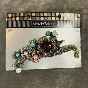 Gallery Multicolor Floral Brooch